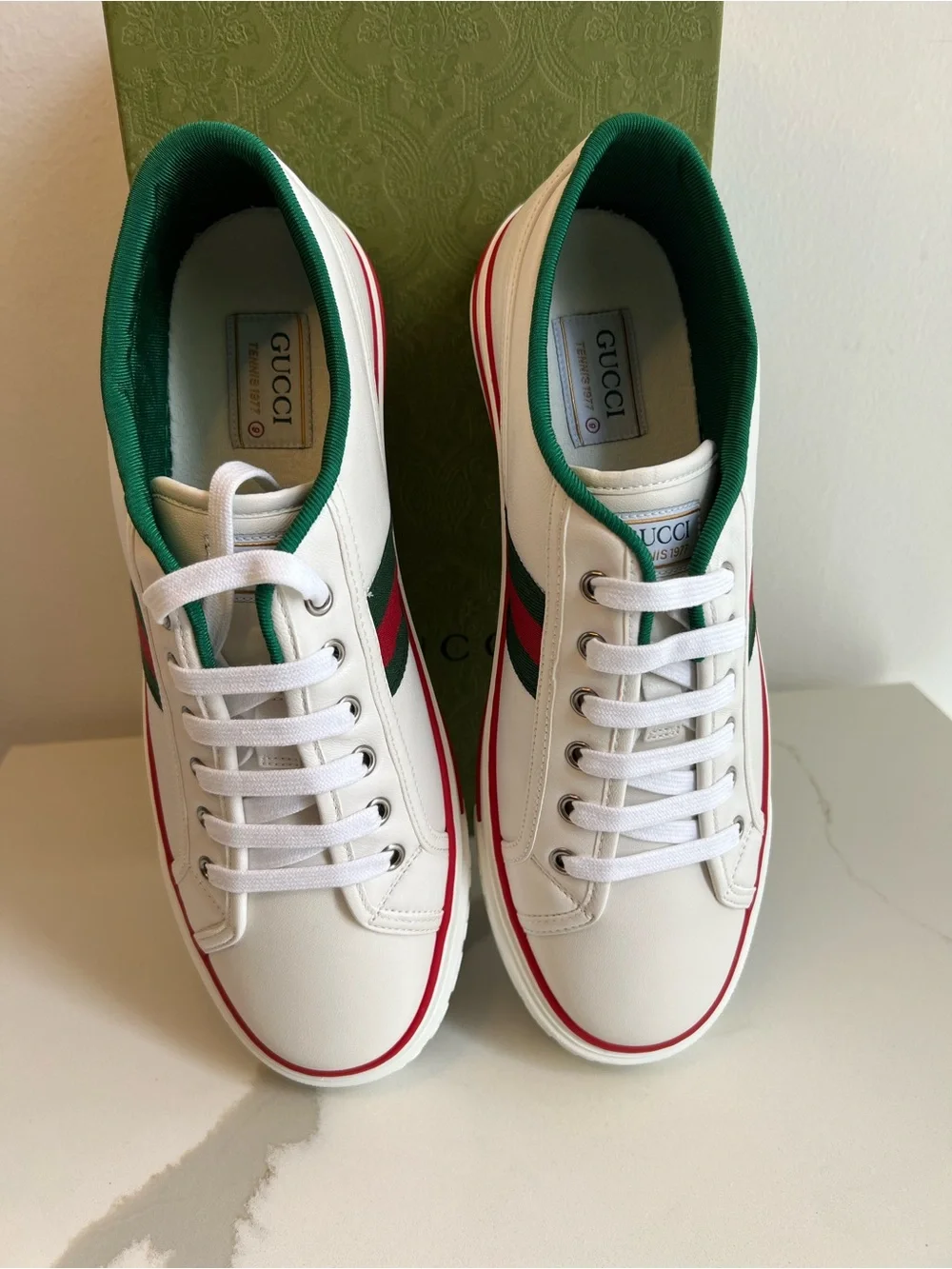 Gucci White Leather Low-Top Sneakers with Green Collar & Red Trim